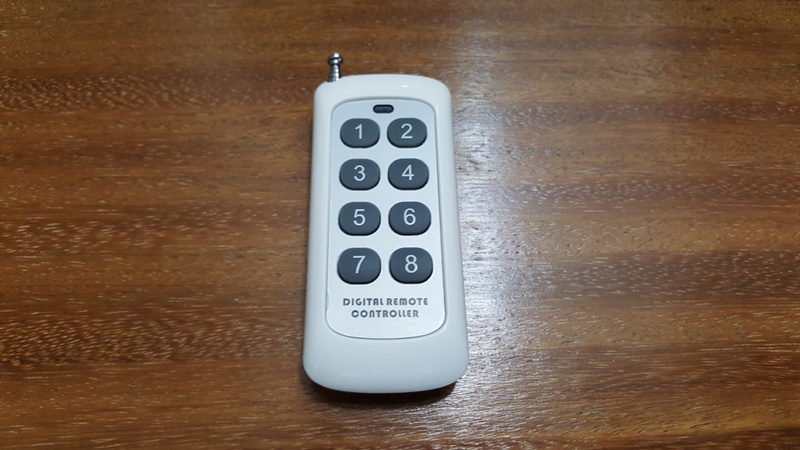 Tay điều khiển từ xa 8 nút sóng RF 315